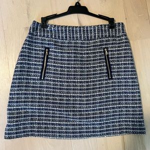 Loft skirt, size 6!